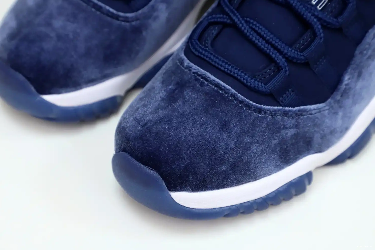 Kimikick MIDNIGHT NAVY RETRO JORDAN AIR 11 0823